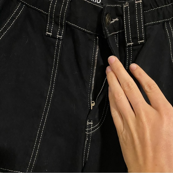 BDG The Skate Jean in Black with White Stitching size 26 - Picture 6 of 10